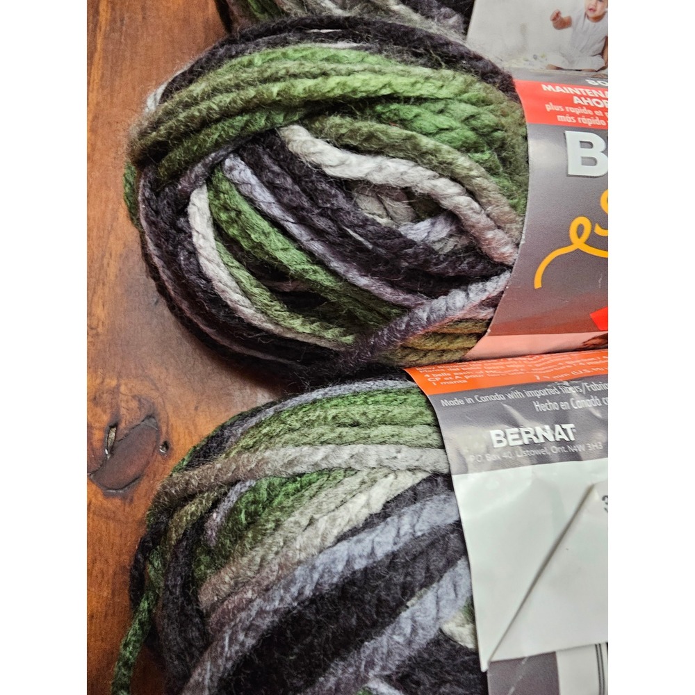 Bernat Softee Chunky Yarn Dads Scarf 29044 Green Grey Black 3 Skeins Bulky 5 - Picture 2 of 5